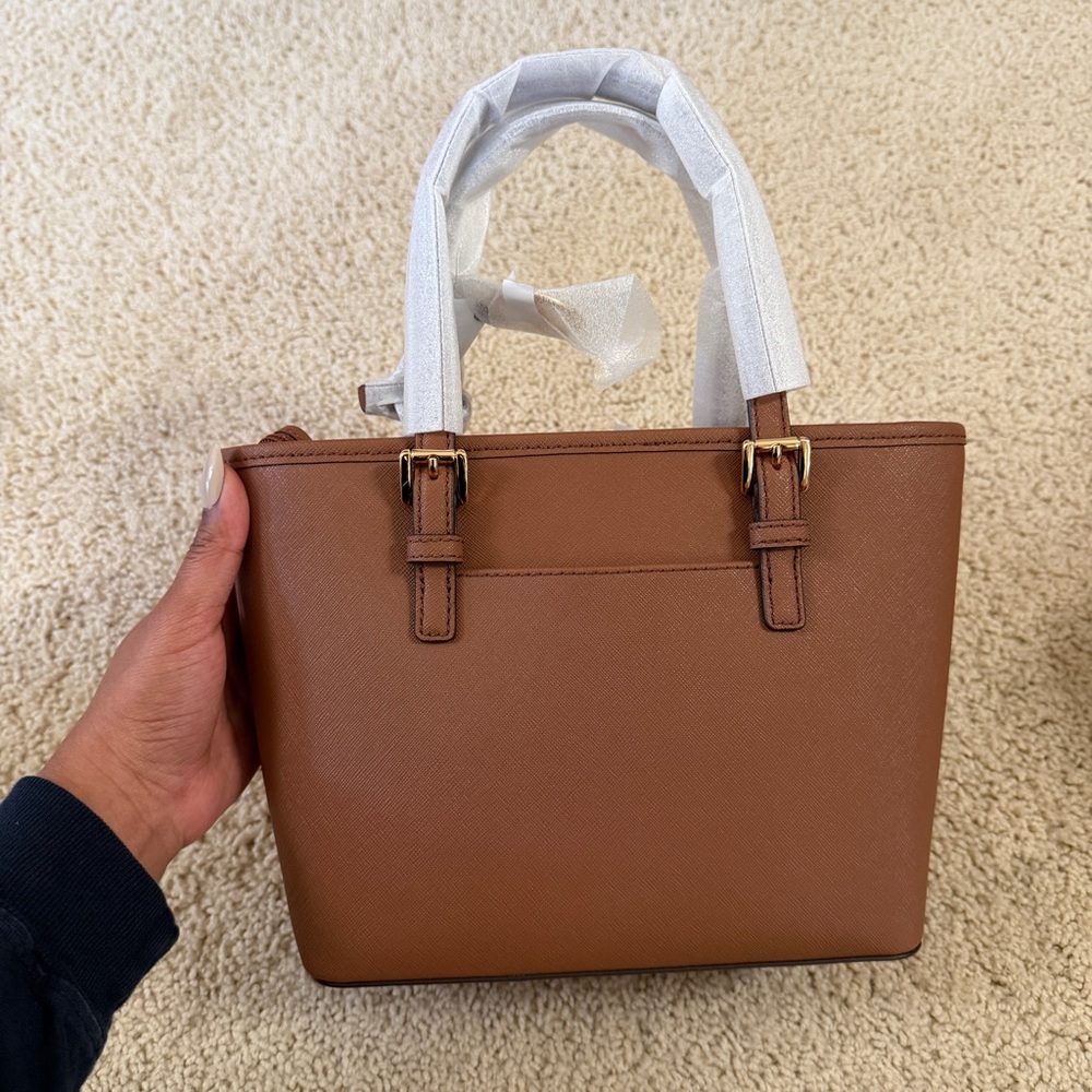 Michael Kors Luggage Tote in Tan Size XS - Picture 3 of 6
